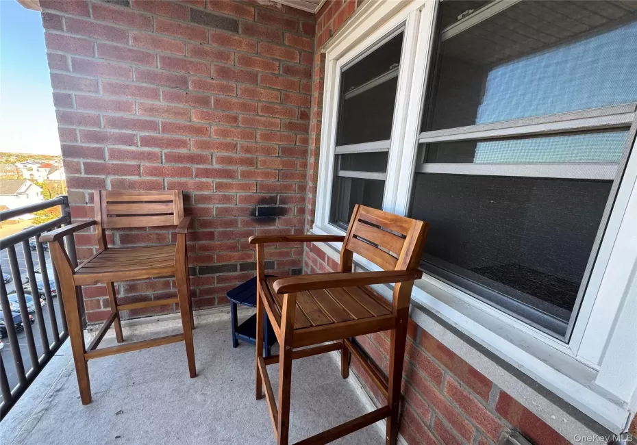 Private Balcony Above it All! Private Balcony Above it All!