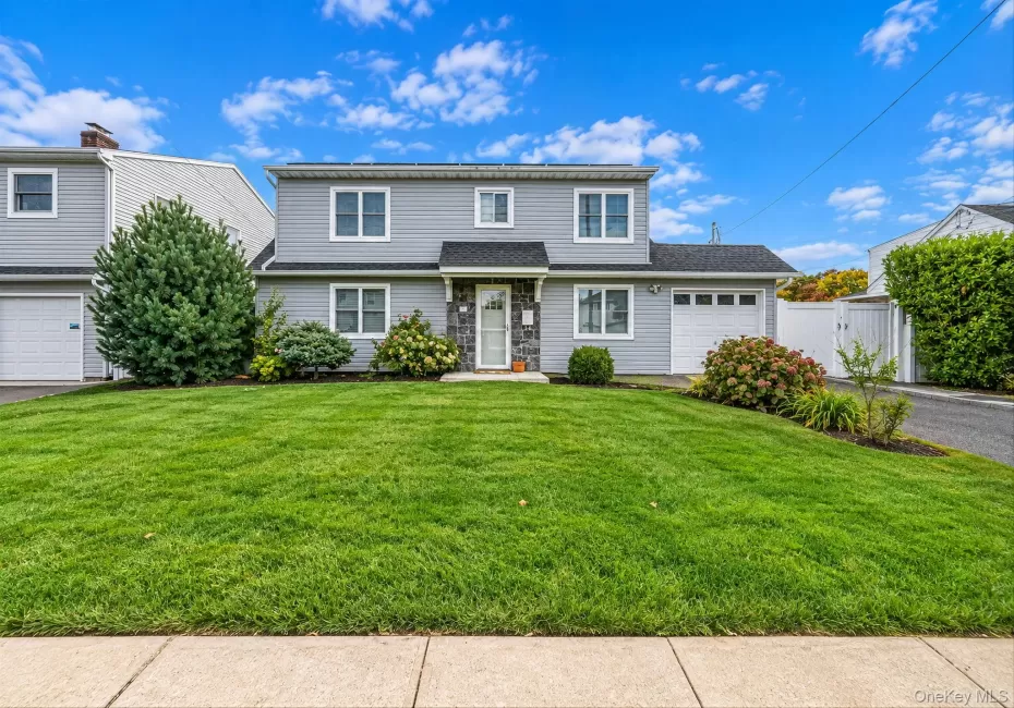 354 Seaford Avenue, Oyster Bay, NY, 4 Bedrooms Bedrooms, 7 Rooms Rooms,2 BathroomsBathrooms,Residential,For Rent,Seaford,0,1063438 354 Seaford Avenue, Oyster Bay, NY, 4 Bedrooms Bedrooms, 7 Rooms Rooms,2 BathroomsBathrooms,Residential,For Rent,Seaford,0,1063438
