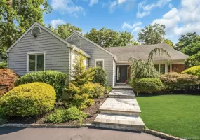 33 Mc Culloch Drive, Huntington, NY, 5 Bedrooms Bedrooms, 8 Rooms Rooms,3 BathroomsBathrooms,Residential,For Rent,Mc Culloch,0,1062330 33 Mc Culloch Drive, Huntington, NY, 5 Bedrooms Bedrooms, 8 Rooms Rooms,3 BathroomsBathrooms,Residential,For Rent,Mc Culloch,0,1062330