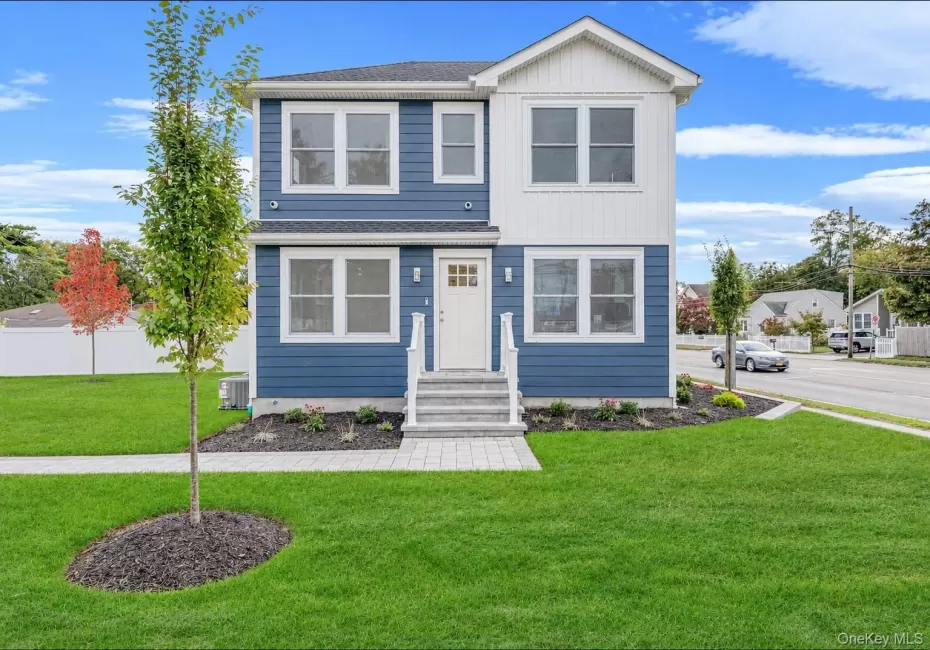4 Lee Avenue, Islip, NY, 3 Bedrooms Bedrooms, 8 Rooms Rooms,2 BathroomsBathrooms,Residential,For Rent,Lee,0,1062484 4 Lee Avenue, Islip, NY, 3 Bedrooms Bedrooms, 8 Rooms Rooms,2 BathroomsBathrooms,Residential,For Rent,Lee,0,1062484