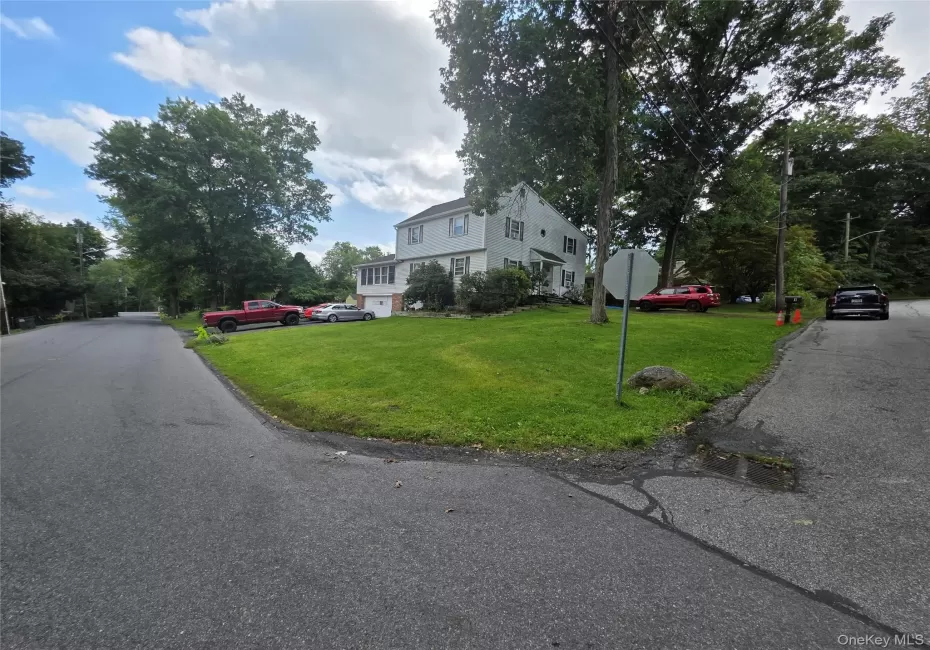1 Dogwood Drive, Woodbury, NY, 4 Bedrooms Bedrooms, 8 Rooms Rooms,2 BathroomsBathrooms,Residential,For Rent,Dogwood,0,1063434 1 Dogwood Drive, Woodbury, NY, 4 Bedrooms Bedrooms, 8 Rooms Rooms,2 BathroomsBathrooms,Residential,For Rent,Dogwood,0,1063434