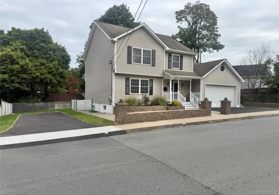 37-39 Wisner Avenue, Middletown, NY, 3 Bedrooms Bedrooms, 10 Rooms Rooms,2 BathroomsBathrooms,Residential,For Rent,Wisner,0,1063379 37-39 Wisner Avenue, Middletown, NY, 3 Bedrooms Bedrooms, 10 Rooms Rooms,2 BathroomsBathrooms,Residential,For Rent,Wisner,0,1063379