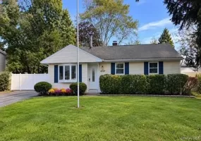 2909 Falcon Avenue, Brookhaven, NY, 3 Bedrooms Bedrooms, 8 Rooms Rooms,1 BathroomBathrooms,Residential,For Rent,Falcon,0,1063411 2909 Falcon Avenue, Brookhaven, NY, 3 Bedrooms Bedrooms, 8 Rooms Rooms,1 BathroomBathrooms,Residential,For Rent,Falcon,0,1063411