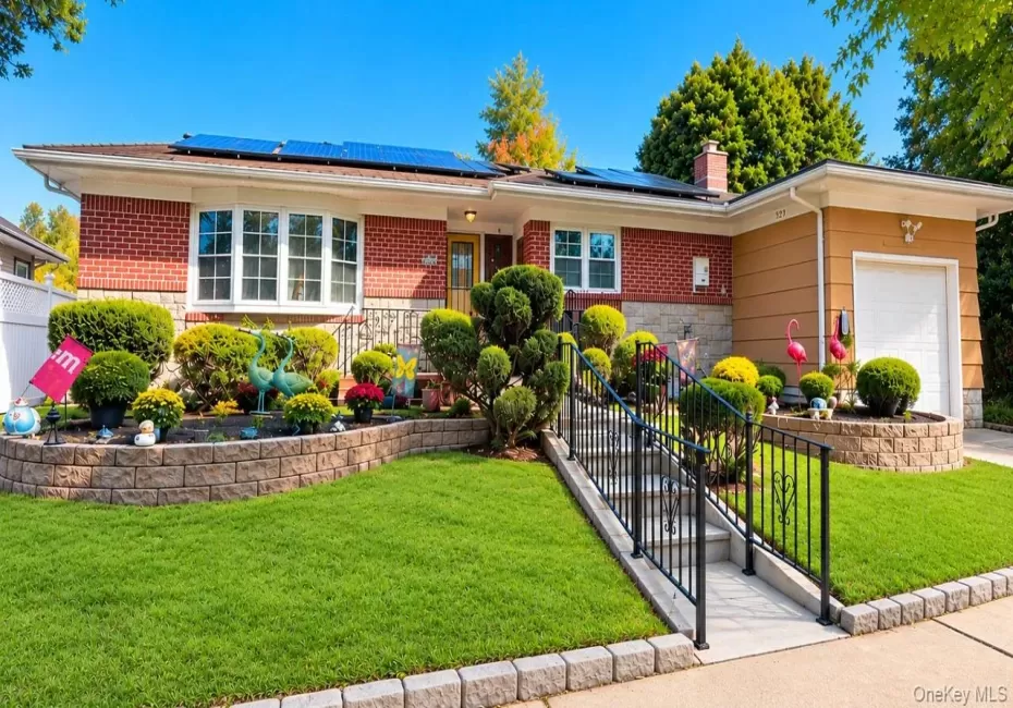 218-21 Stewart Road, New York, NY, 3 Bedrooms Bedrooms, 6 Rooms Rooms,4 BathroomsBathrooms,Residential,For Rent,Stewart,0,1063384 218-21 Stewart Road, New York, NY, 3 Bedrooms Bedrooms, 6 Rooms Rooms,4 BathroomsBathrooms,Residential,For Rent,Stewart,0,1063384