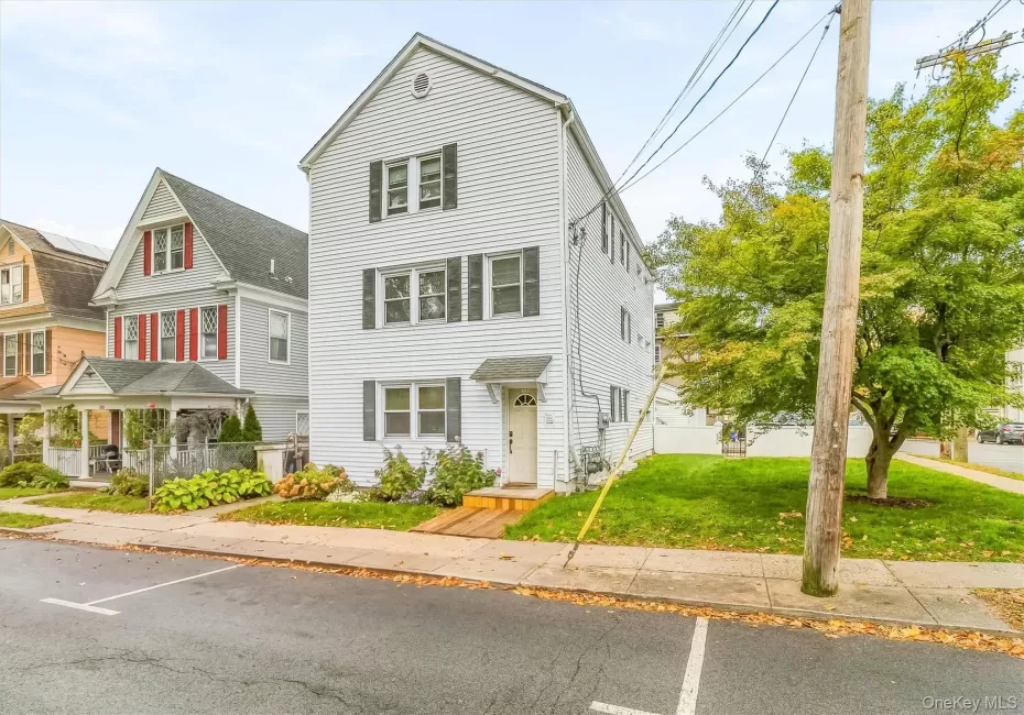 157 Washington Street, Mount Pleasant, NY, 3 Bedrooms Bedrooms, 4 Rooms Rooms,1 BathroomBathrooms,Residential Lease,For Rent,Washington,0,1062402 157 Washington Street, Mount Pleasant, NY, 3 Bedrooms Bedrooms, 4 Rooms Rooms,1 BathroomBathrooms,Residential Lease,For Rent,Washington,0,1062402