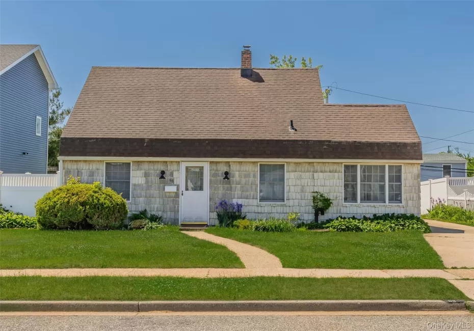 68 Crescent Lane, Hempstead, NY, 3 Bedrooms Bedrooms, 6 Rooms Rooms,2 BathroomsBathrooms,Residential Lease,For Rent,Crescent,0,1063580 68 Crescent Lane, Hempstead, NY, 3 Bedrooms Bedrooms, 6 Rooms Rooms,2 BathroomsBathrooms,Residential Lease,For Rent,Crescent,0,1063580
