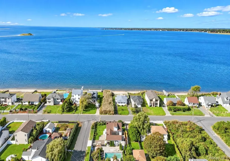 79 Grandview Drive, Brookhaven, NY, 5 Bedrooms Bedrooms, 9 Rooms Rooms,3 BathroomsBathrooms,Residential,For Rent,Grandview,0,1063141 79 Grandview Drive, Brookhaven, NY, 5 Bedrooms Bedrooms, 9 Rooms Rooms,3 BathroomsBathrooms,Residential,For Rent,Grandview,0,1063141