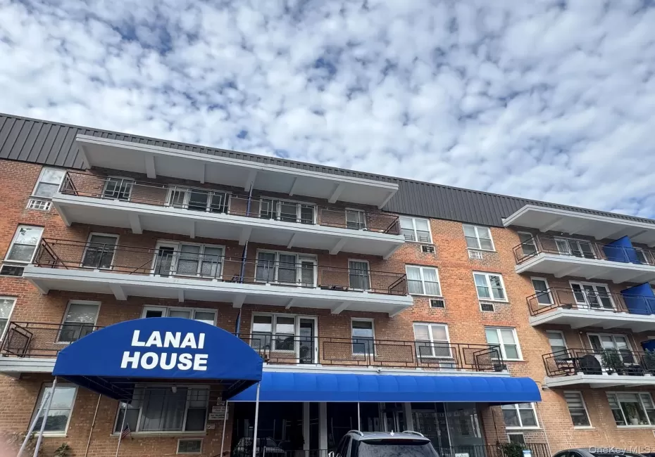 190 Merrick Road, Hempstead, NY, 1 Bedroom Bedrooms, 3 Rooms Rooms,1 BathroomBathrooms,Residential Lease,For Rent,Merrick,0,1061711 190 Merrick Road, Hempstead, NY, 1 Bedroom Bedrooms, 3 Rooms Rooms,1 BathroomBathrooms,Residential Lease,For Rent,Merrick,0,1061711