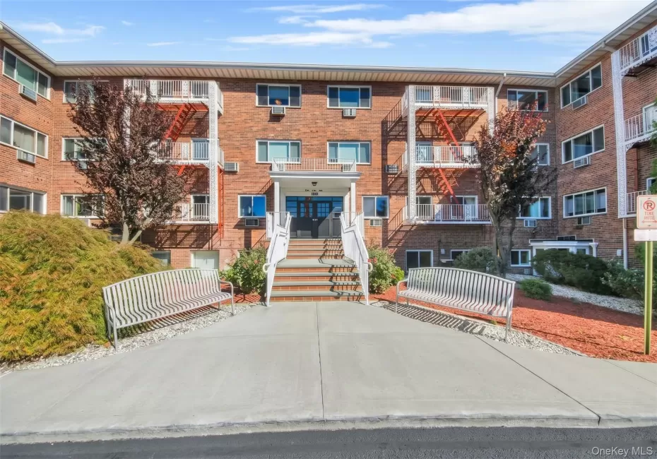 838 Pelhamdale Avenue, New Rochelle, NY, 1 Bedroom Bedrooms, 4 Rooms Rooms,1 BathroomBathrooms,Residential,For Rent,Pelhamdale,0,1055341 838 Pelhamdale Avenue, New Rochelle, NY, 1 Bedroom Bedrooms, 4 Rooms Rooms,1 BathroomBathrooms,Residential,For Rent,Pelhamdale,0,1055341