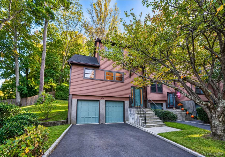 8 Adams Court, Oyster Bay, NY, 3 Bedrooms Bedrooms, 7 Rooms Rooms,3 BathroomsBathrooms,Residential,For Rent,Adams,0,1063470 8 Adams Court, Oyster Bay, NY, 3 Bedrooms Bedrooms, 7 Rooms Rooms,3 BathroomsBathrooms,Residential,For Rent,Adams,0,1063470