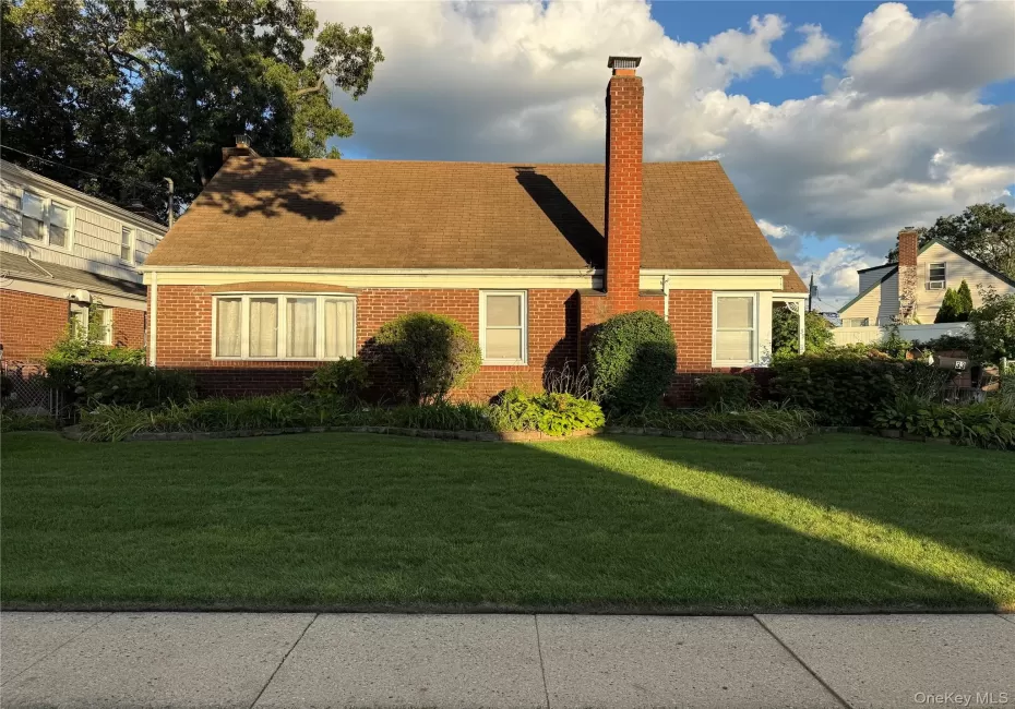 33 Ridgewood Street, Hempstead, NY, 4 Bedrooms Bedrooms, 10 Rooms Rooms,2 BathroomsBathrooms,Residential,For Rent,Ridgewood,0,1063633 33 Ridgewood Street, Hempstead, NY, 4 Bedrooms Bedrooms, 10 Rooms Rooms,2 BathroomsBathrooms,Residential,For Rent,Ridgewood,0,1063633