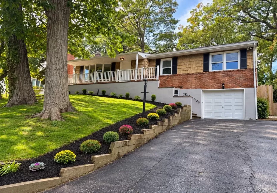 Welcome to 56 Harrison Drive Welcome to 56 Harrison Drive