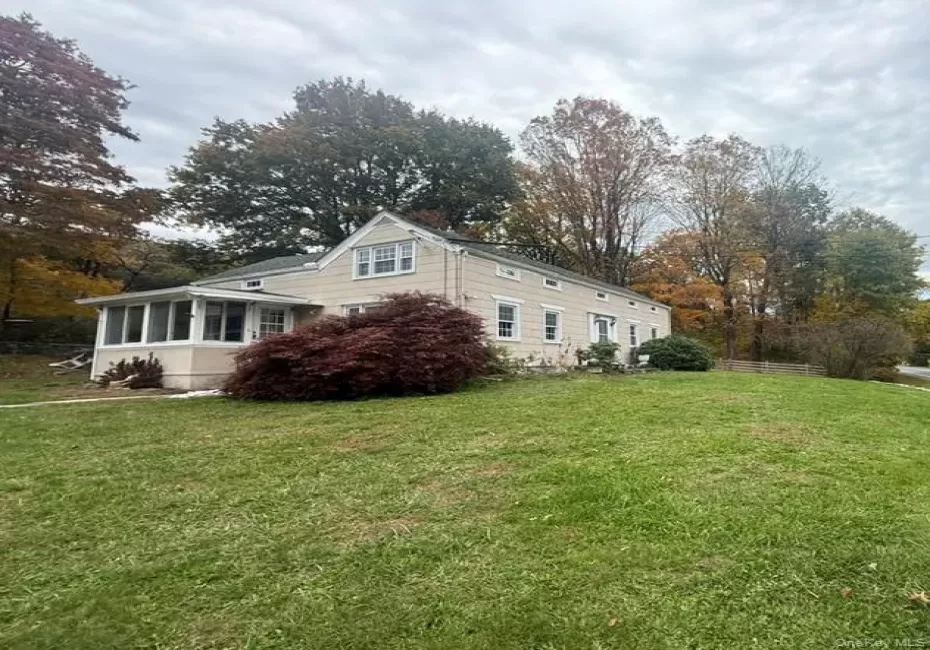 1290 Lakes Road, Monroe, NY, 1 Bedroom Bedrooms, 5 Rooms Rooms,1 BathroomBathrooms,Residential Lease,For Rent,Lakes,0,1060701 1290 Lakes Road, Monroe, NY, 1 Bedroom Bedrooms, 5 Rooms Rooms,1 BathroomBathrooms,Residential Lease,For Rent,Lakes,0,1060701