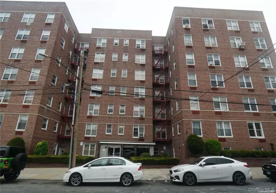 63-45 Saunders Street, New York, NY, 2 Bedrooms Bedrooms, 4 Rooms Rooms,1 BathroomBathrooms,Residential Lease,For Rent,Saunders,0,1063896 63-45 Saunders Street, New York, NY, 2 Bedrooms Bedrooms, 4 Rooms Rooms,1 BathroomBathrooms,Residential Lease,For Rent,Saunders,0,1063896