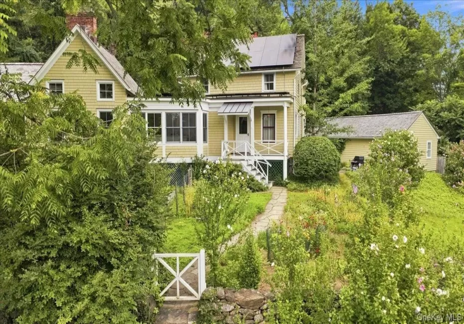 Welcome to historic 100 Whitlockville Rd. Welcome to historic 100 Whitlockville Rd.