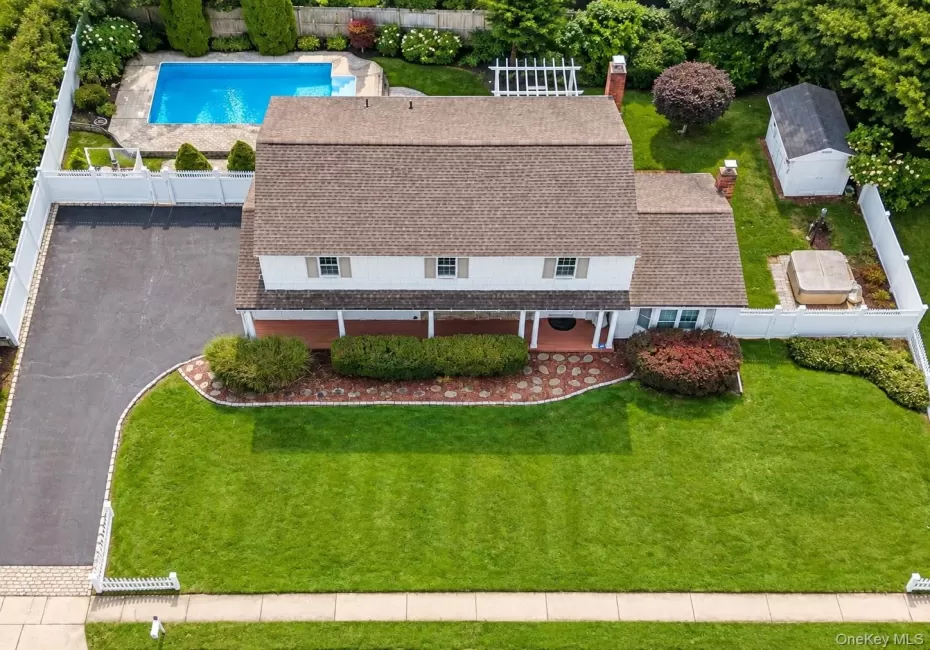14 Osage Drive, Huntington, NY, 5 Bedrooms Bedrooms, 10 Rooms Rooms,3 BathroomsBathrooms,Residential,For Rent,Osage,0,1063681 14 Osage Drive, Huntington, NY, 5 Bedrooms Bedrooms, 10 Rooms Rooms,3 BathroomsBathrooms,Residential,For Rent,Osage,0,1063681
