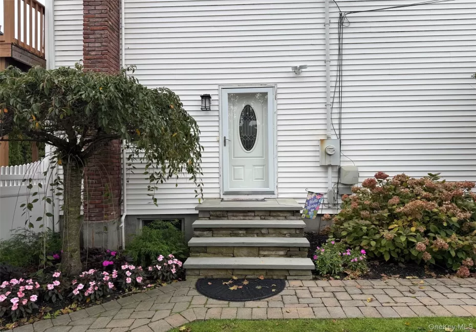 171 Huber Avenue, Islip, NY, 2 Bedrooms Bedrooms, 4 Rooms Rooms,1 BathroomBathrooms,Residential Lease,For Rent,Huber,0,1063855 171 Huber Avenue, Islip, NY, 2 Bedrooms Bedrooms, 4 Rooms Rooms,1 BathroomBathrooms,Residential Lease,For Rent,Huber,0,1063855