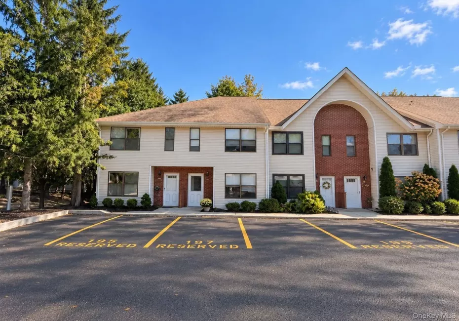 197 Deer Ct Drive, Middletown, NY, 2 Bedrooms Bedrooms, 5 Rooms Rooms,2 BathroomsBathrooms,Residential,For Rent,Deer Ct,0,1063819 197 Deer Ct Drive, Middletown, NY, 2 Bedrooms Bedrooms, 5 Rooms Rooms,2 BathroomsBathrooms,Residential,For Rent,Deer Ct,0,1063819