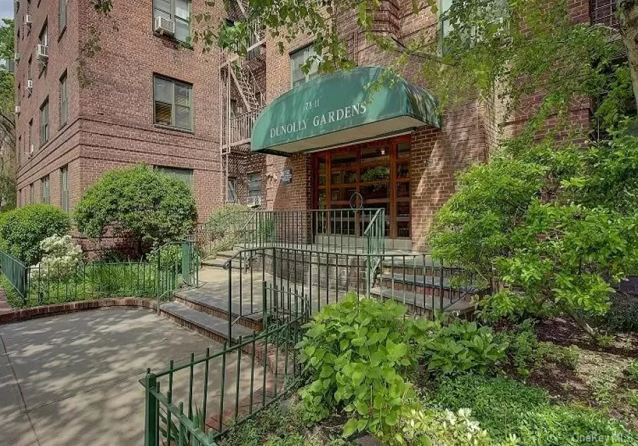 78-11 35 Avenue, New York, NY, 1 Bedroom Bedrooms, 4 Rooms Rooms,1 BathroomBathrooms,Residential,For Rent,35,0,1063925 78-11 35 Avenue, New York, NY, 1 Bedroom Bedrooms, 4 Rooms Rooms,1 BathroomBathrooms,Residential,For Rent,35,0,1063925