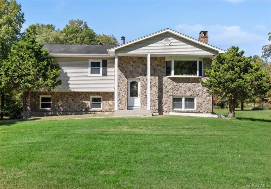 3 Young Court, Ramapo, NY, 3 Bedrooms Bedrooms, 8 Rooms Rooms,2 BathroomsBathrooms,Residential,For Rent,Young,0,1062501 3 Young Court, Ramapo, NY, 3 Bedrooms Bedrooms, 8 Rooms Rooms,2 BathroomsBathrooms,Residential,For Rent,Young,0,1062501