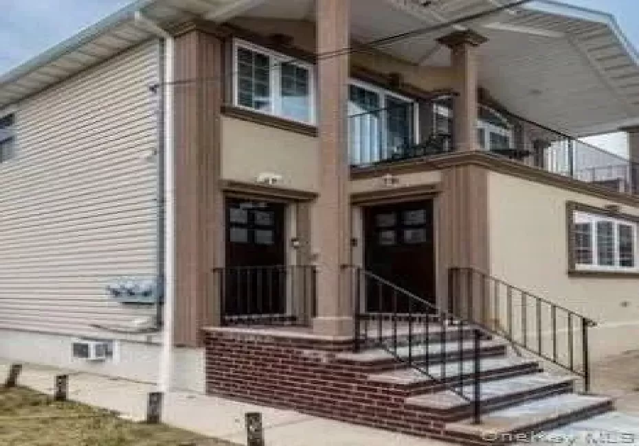 22924 Edgewood Avenue, New York, NY, 3 Bedrooms Bedrooms, 6 Rooms Rooms,1 BathroomBathrooms,Residential Lease,For Rent,Edgewood,0,1063884 22924 Edgewood Avenue, New York, NY, 3 Bedrooms Bedrooms, 6 Rooms Rooms,1 BathroomBathrooms,Residential Lease,For Rent,Edgewood,0,1063884