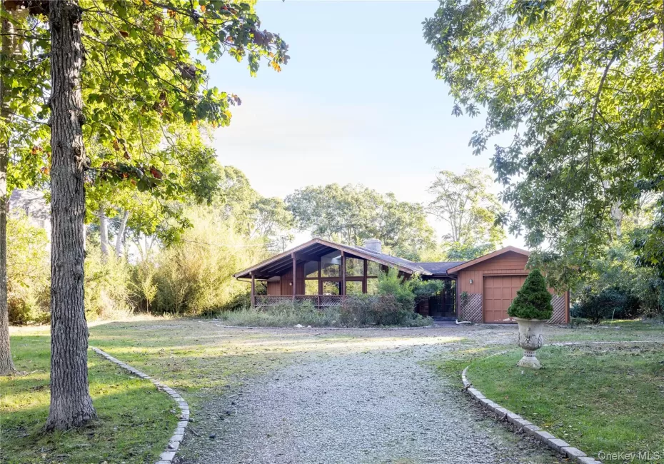 15 Nautilus Drive, Southampton, NY, 3 Bedrooms Bedrooms, 8 Rooms Rooms,2 BathroomsBathrooms,Residential,For Rent,Nautilus,0,1058114 15 Nautilus Drive, Southampton, NY, 3 Bedrooms Bedrooms, 8 Rooms Rooms,2 BathroomsBathrooms,Residential,For Rent,Nautilus,0,1058114