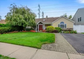 13 Old Farm Road, Hempstead, NY, 3 Bedrooms Bedrooms, 8 Rooms Rooms,2 BathroomsBathrooms,Residential,For Rent,Old Farm,0,1063722 13 Old Farm Road, Hempstead, NY, 3 Bedrooms Bedrooms, 8 Rooms Rooms,2 BathroomsBathrooms,Residential,For Rent,Old Farm,0,1063722
