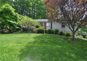 450 Bedford Road, Bedford, NY, 3 Bedrooms Bedrooms, 7 Rooms Rooms,2 BathroomsBathrooms,Residential Lease,For Rent,Bedford,0,1063875 450 Bedford Road, Bedford, NY, 3 Bedrooms Bedrooms, 7 Rooms Rooms,2 BathroomsBathrooms,Residential Lease,For Rent,Bedford,0,1063875