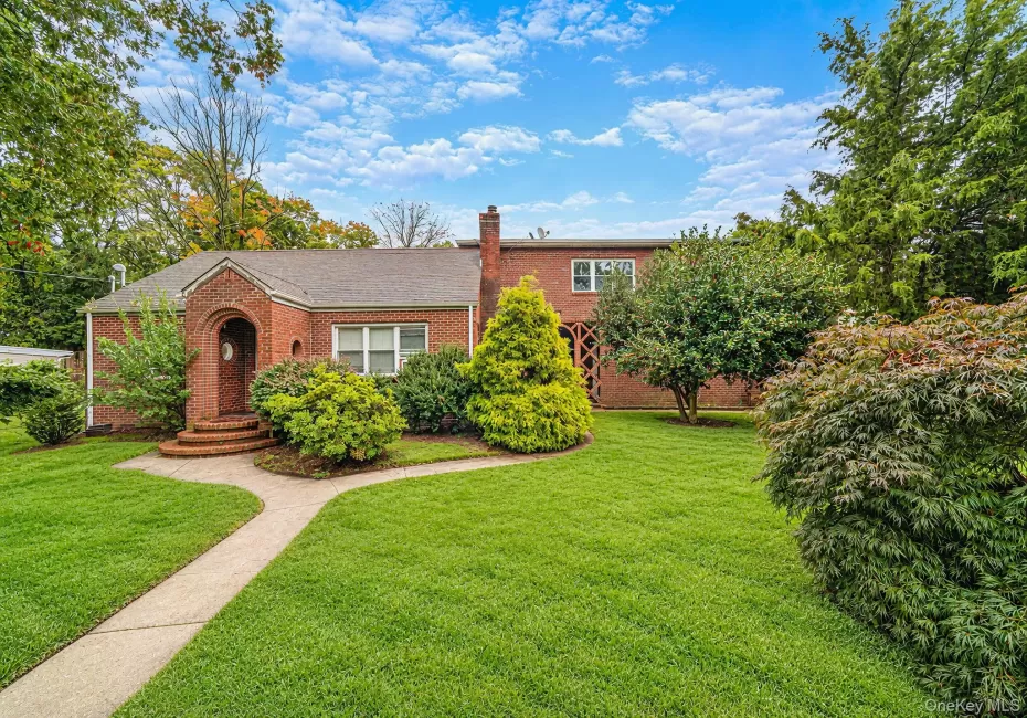 2400 New York Avenue, Huntington, NY, 2 Bedrooms Bedrooms, 8 Rooms Rooms,2 BathroomsBathrooms,Residential Lease,For Rent,New York,0,1064099 2400 New York Avenue, Huntington, NY, 2 Bedrooms Bedrooms, 8 Rooms Rooms,2 BathroomsBathrooms,Residential Lease,For Rent,New York,0,1064099