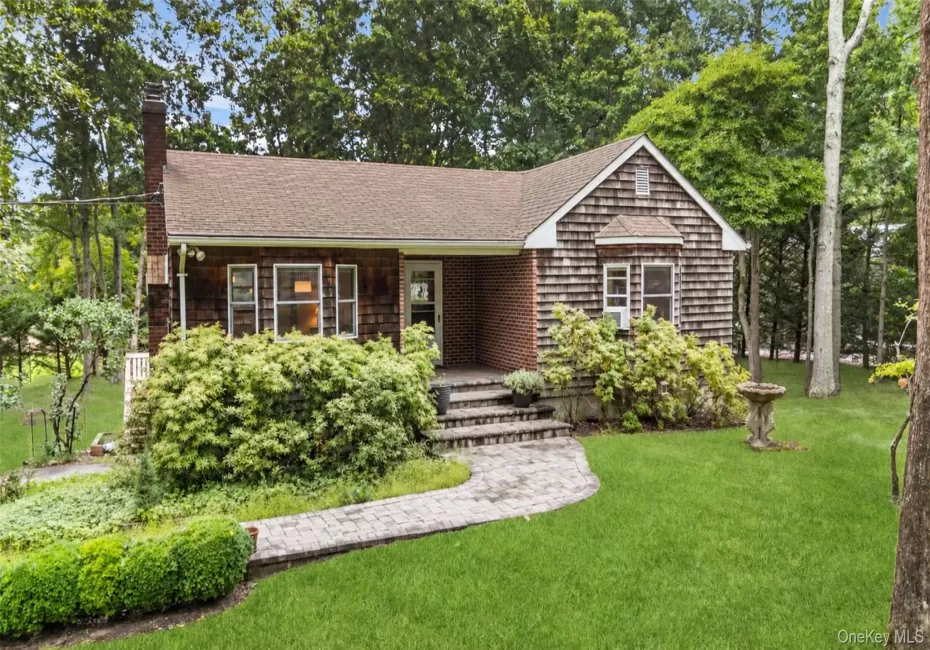 600 Water Mill Towd Road, Southampton, NY, 2 Bedrooms Bedrooms, 6 Rooms Rooms,1 BathroomBathrooms,Residential,For Rent,Water Mill Towd,0,1060227 600 Water Mill Towd Road, Southampton, NY, 2 Bedrooms Bedrooms, 6 Rooms Rooms,1 BathroomBathrooms,Residential,For Rent,Water Mill Towd,0,1060227