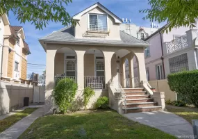 173 Beaumont Street, New York, NY, 3 Bedrooms Bedrooms, 7 Rooms Rooms,3 BathroomsBathrooms,Residential,For Rent,Beaumont,0,1063716 173 Beaumont Street, New York, NY, 3 Bedrooms Bedrooms, 7 Rooms Rooms,3 BathroomsBathrooms,Residential,For Rent,Beaumont,0,1063716