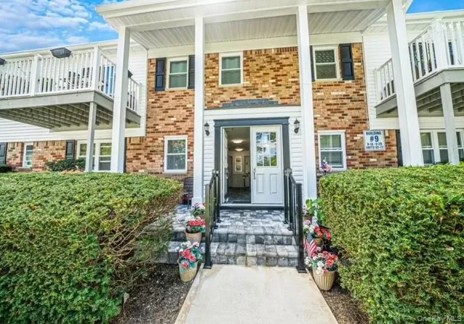 260 Waverly Avenue, Brookhaven, NY, 1 Bedroom Bedrooms, 4 Rooms Rooms,1 BathroomBathrooms,Residential,For Rent,Waverly,0,1050793 260 Waverly Avenue, Brookhaven, NY, 1 Bedroom Bedrooms, 4 Rooms Rooms,1 BathroomBathrooms,Residential,For Rent,Waverly,0,1050793