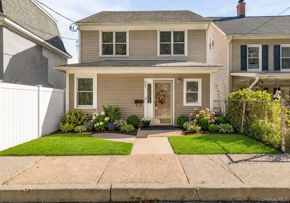 629 Belden Street, Peekskill, NY, 5 Bedrooms Bedrooms, 16 Rooms Rooms,3 BathroomsBathrooms,Residential,For Rent,Belden,0,1058126 629 Belden Street, Peekskill, NY, 5 Bedrooms Bedrooms, 16 Rooms Rooms,3 BathroomsBathrooms,Residential,For Rent,Belden,0,1058126