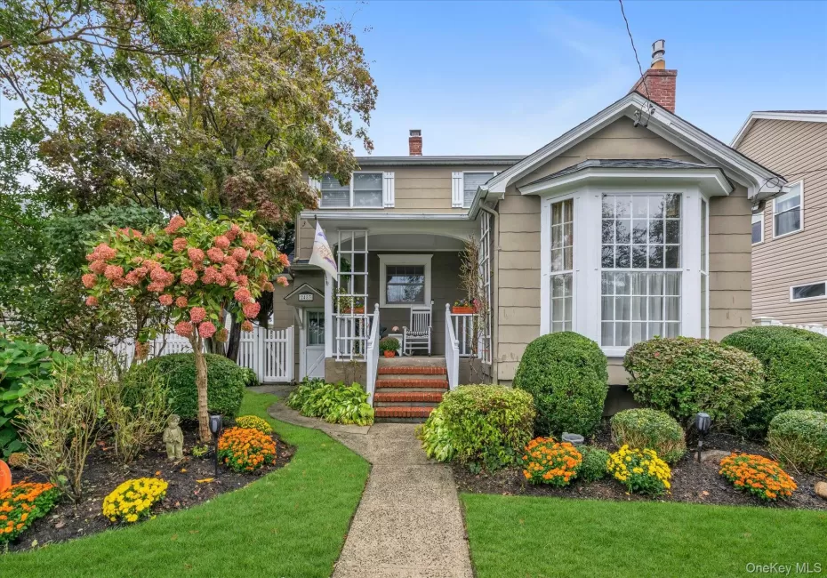 2483 Hicks Street, Hempstead, NY, 3 Bedrooms Bedrooms, 7 Rooms Rooms,2 BathroomsBathrooms,Residential,For Rent,Hicks,0,1062106 2483 Hicks Street, Hempstead, NY, 3 Bedrooms Bedrooms, 7 Rooms Rooms,2 BathroomsBathrooms,Residential,For Rent,Hicks,0,1062106