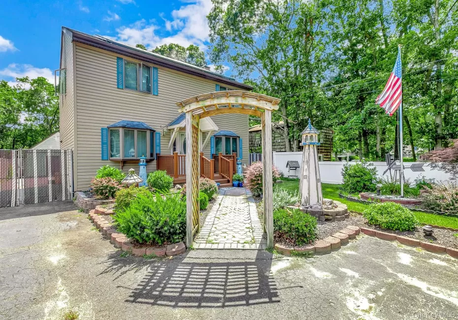 17 Victory Avenue, Brookhaven, NY, 3 Bedrooms Bedrooms, 6 Rooms Rooms,2 BathroomsBathrooms,Residential,For Rent,Victory,0,1064115 17 Victory Avenue, Brookhaven, NY, 3 Bedrooms Bedrooms, 6 Rooms Rooms,2 BathroomsBathrooms,Residential,For Rent,Victory,0,1064115