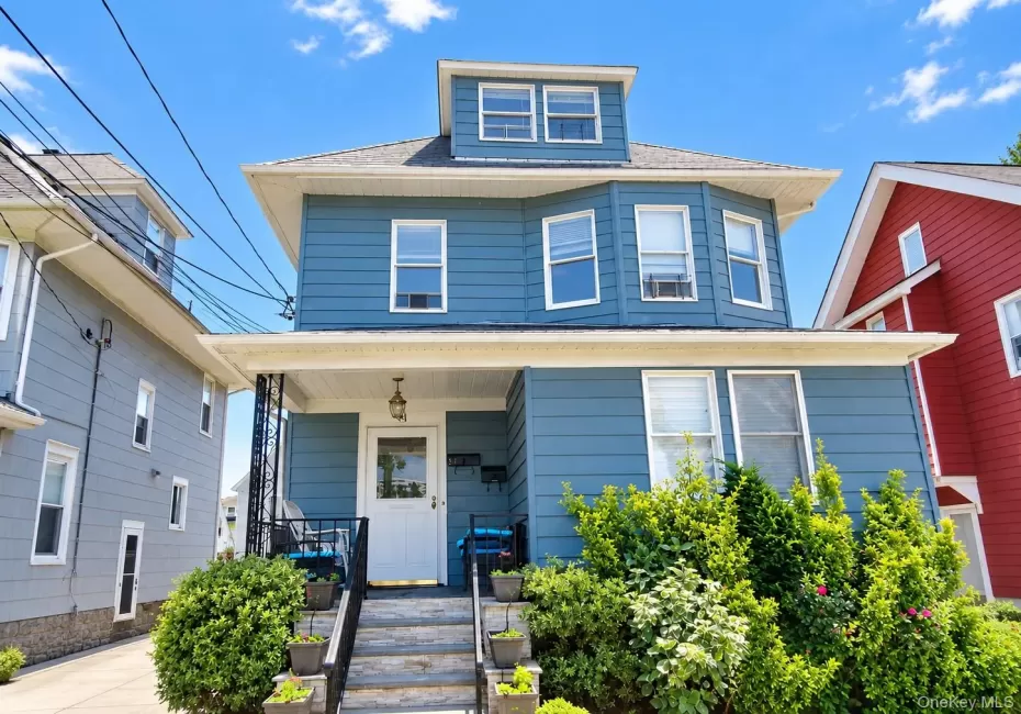 51 Howard Parkway, New Rochelle, NY, 4 Bedrooms Bedrooms, 7 Rooms Rooms,2 BathroomsBathrooms,Residential Lease,For Rent,Howard,0,1063943 51 Howard Parkway, New Rochelle, NY, 4 Bedrooms Bedrooms, 7 Rooms Rooms,2 BathroomsBathrooms,Residential Lease,For Rent,Howard,0,1063943