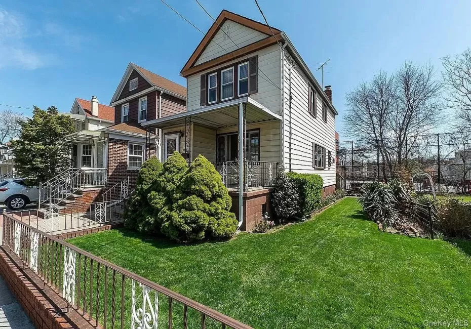 8518 55th Avenue, New York, NY, 4 Bedrooms Bedrooms, 8 Rooms Rooms,2 BathroomsBathrooms,Residential Lease,For Rent,55th,0,1064564 8518 55th Avenue, New York, NY, 4 Bedrooms Bedrooms, 8 Rooms Rooms,2 BathroomsBathrooms,Residential Lease,For Rent,55th,0,1064564