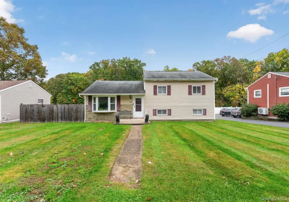 514 upper Avenue, Newburgh (town), NY, 3 Bedrooms Bedrooms, 6 Rooms Rooms,1 BathroomBathrooms,Residential,For Rent,upper,0,1064533 514 upper Avenue, Newburgh (town), NY, 3 Bedrooms Bedrooms, 6 Rooms Rooms,1 BathroomBathrooms,Residential,For Rent,upper,0,1064533
