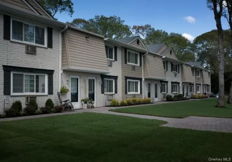 1404B Nottingham Place, Brookhaven, NY, 1 Bedroom Bedrooms, 4 Rooms Rooms,1 BathroomBathrooms,Residential Lease,For Rent,Nottingham,0,1064797 1404B Nottingham Place, Brookhaven, NY, 1 Bedroom Bedrooms, 4 Rooms Rooms,1 BathroomBathrooms,Residential Lease,For Rent,Nottingham,0,1064797