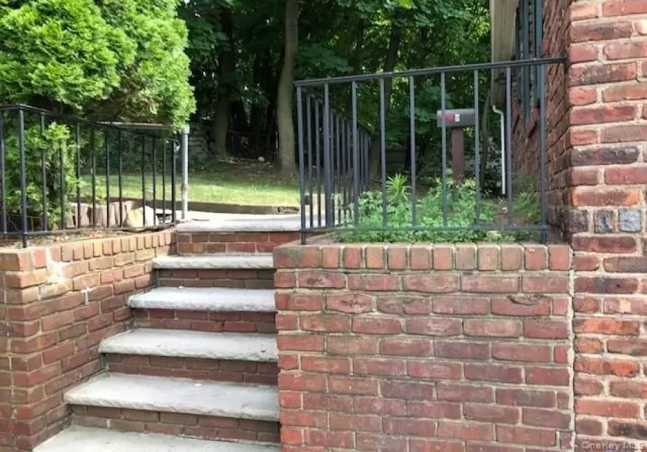 49 Congers Road, Clarkstown, NY, 1 Bedroom Bedrooms, 3 Rooms Rooms,1 BathroomBathrooms,Residential Lease,For Rent,Congers,0,1063464 49 Congers Road, Clarkstown, NY, 1 Bedroom Bedrooms, 3 Rooms Rooms,1 BathroomBathrooms,Residential Lease,For Rent,Congers,0,1063464