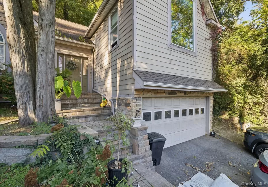 379 Main Street, Huntington, NY, 3 Bedrooms Bedrooms, 7 Rooms Rooms,2 BathroomsBathrooms,Residential,For Rent,Main,0,1061170 379 Main Street, Huntington, NY, 3 Bedrooms Bedrooms, 7 Rooms Rooms,2 BathroomsBathrooms,Residential,For Rent,Main,0,1061170