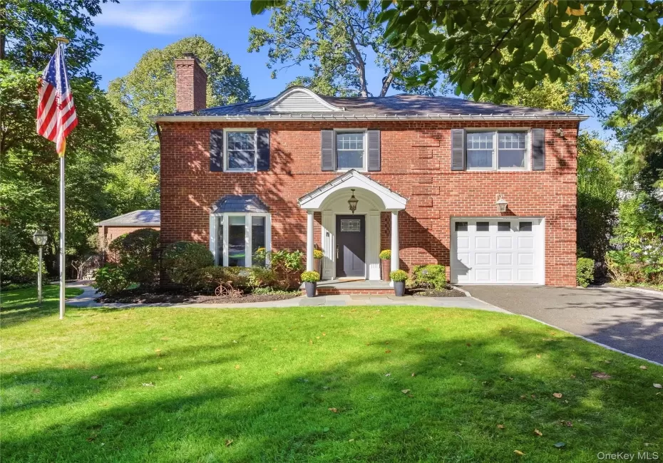 95 Dartmouth Road, North Hempstead, NY, 5 Bedrooms Bedrooms, 9 Rooms Rooms,3 BathroomsBathrooms,Residential,For Rent,Dartmouth,0,1062593 95 Dartmouth Road, North Hempstead, NY, 5 Bedrooms Bedrooms, 9 Rooms Rooms,3 BathroomsBathrooms,Residential,For Rent,Dartmouth,0,1062593