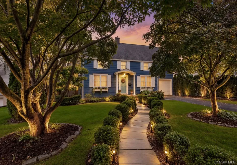 Charming Colonial Charming Colonial