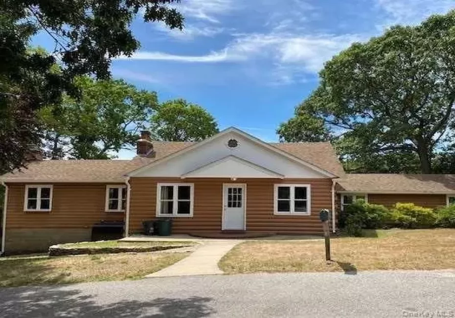 40 Garden Road, Brookhaven, NY, 4 Bedrooms Bedrooms, 6 Rooms Rooms,2 BathroomsBathrooms,Residential,For Rent,Garden,0,1064094 40 Garden Road, Brookhaven, NY, 4 Bedrooms Bedrooms, 6 Rooms Rooms,2 BathroomsBathrooms,Residential,For Rent,Garden,0,1064094