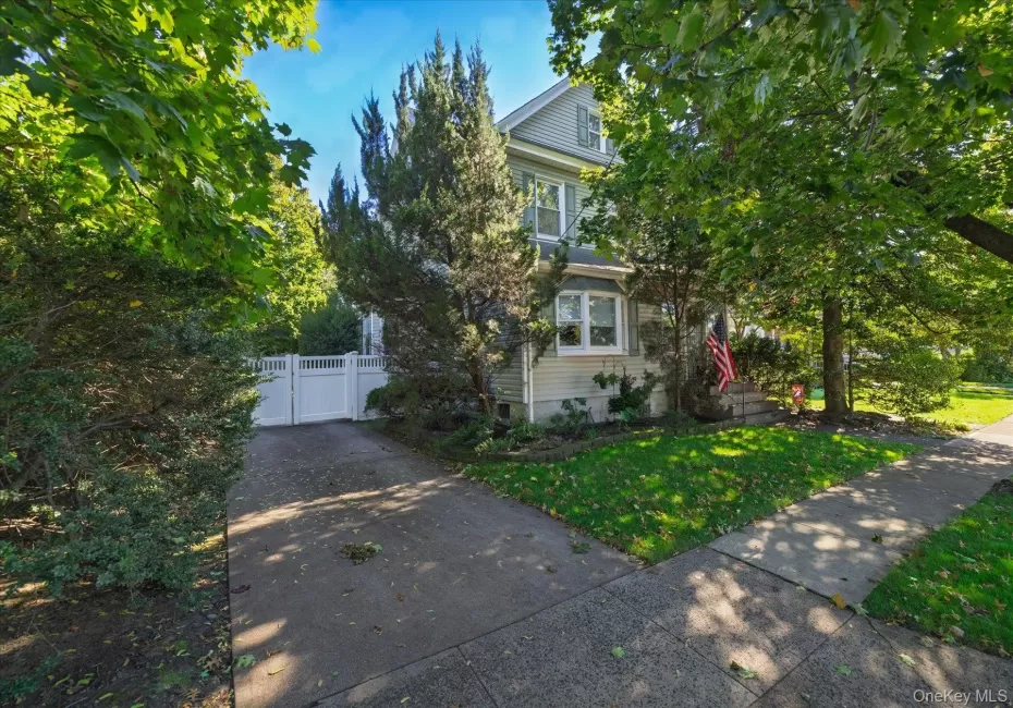 2887 Stevens Street, Hempstead, NY, 4 Bedrooms Bedrooms, 7 Rooms Rooms,2 BathroomsBathrooms,Residential,For Rent,Stevens,0,1064405 2887 Stevens Street, Hempstead, NY, 4 Bedrooms Bedrooms, 7 Rooms Rooms,2 BathroomsBathrooms,Residential,For Rent,Stevens,0,1064405