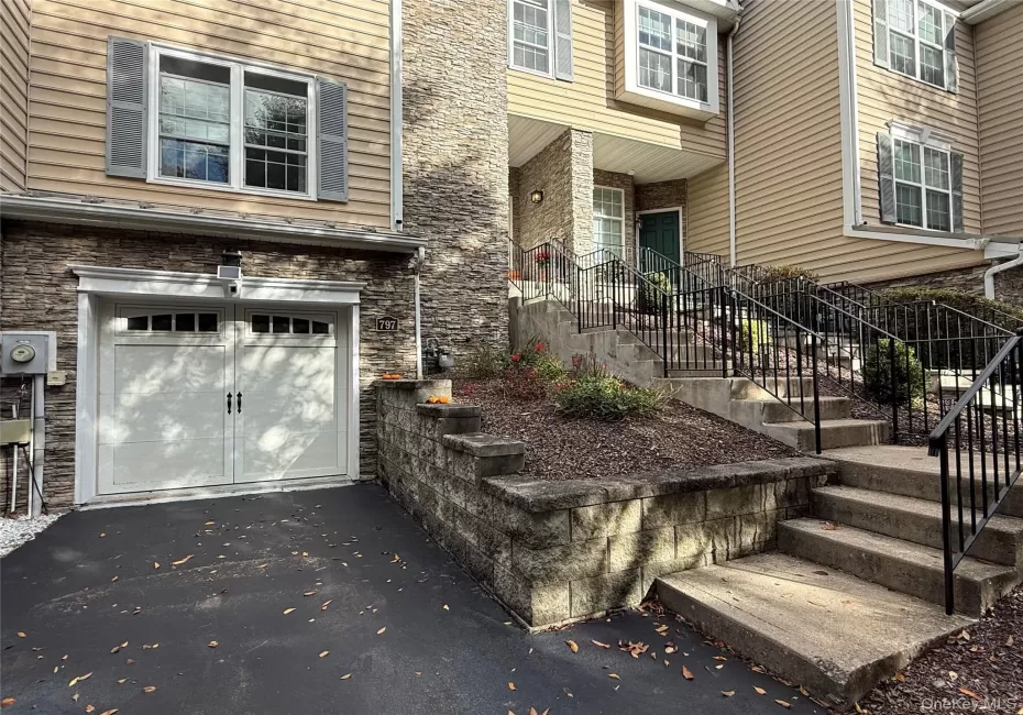 797 Huntington Drive, Fishkill, NY, 2 Bedrooms Bedrooms, 10 Rooms Rooms,2 BathroomsBathrooms,Residential,For Rent,Huntington,0,1064636 797 Huntington Drive, Fishkill, NY, 2 Bedrooms Bedrooms, 10 Rooms Rooms,2 BathroomsBathrooms,Residential,For Rent,Huntington,0,1064636