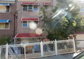 4044 Harper Avenue, New York, NY, 3 Bedrooms Bedrooms, 5 Rooms Rooms,1 BathroomBathrooms,Residential Lease,For Rent,Harper,0,1064686 4044 Harper Avenue, New York, NY, 3 Bedrooms Bedrooms, 5 Rooms Rooms,1 BathroomBathrooms,Residential Lease,For Rent,Harper,0,1064686