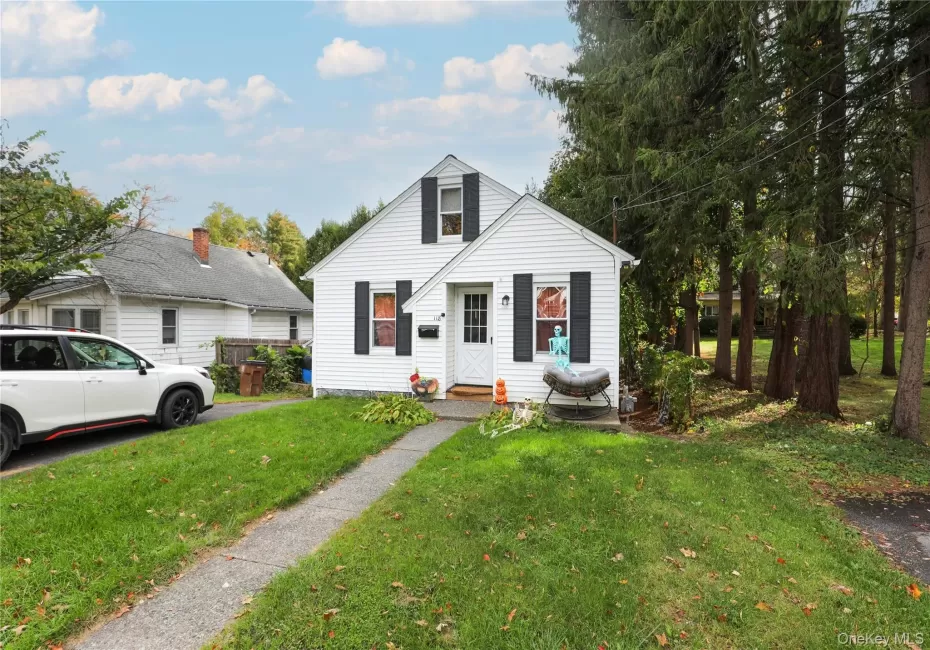 118 Fairview Avenue, Kingston, NY, 2 Bedrooms Bedrooms, 4 Rooms Rooms,1 BathroomBathrooms,Residential Lease,For Rent,Fairview,0,1064896 118 Fairview Avenue, Kingston, NY, 2 Bedrooms Bedrooms, 4 Rooms Rooms,1 BathroomBathrooms,Residential Lease,For Rent,Fairview,0,1064896