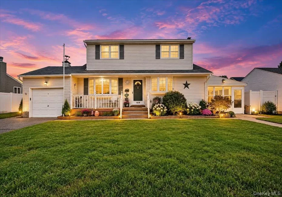 169 Nassau Avenue, Oyster Bay, NY, 5 Bedrooms Bedrooms, 12 Rooms Rooms,2 BathroomsBathrooms,Residential,For Rent,Nassau,0,1064867 169 Nassau Avenue, Oyster Bay, NY, 5 Bedrooms Bedrooms, 12 Rooms Rooms,2 BathroomsBathrooms,Residential,For Rent,Nassau,0,1064867
