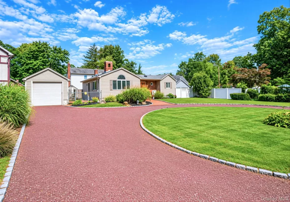 37 Florence Avenue, Smithtown, NY, 2 Bedrooms Bedrooms, 10 Rooms Rooms,2 BathroomsBathrooms,Residential,For Rent,Florence,0,1064946 37 Florence Avenue, Smithtown, NY, 2 Bedrooms Bedrooms, 10 Rooms Rooms,2 BathroomsBathrooms,Residential,For Rent,Florence,0,1064946